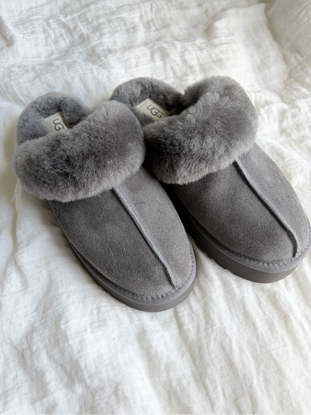 NEW UGG Gray Shearling Slippers - Cozy Slip-On - Picture 4 of 7